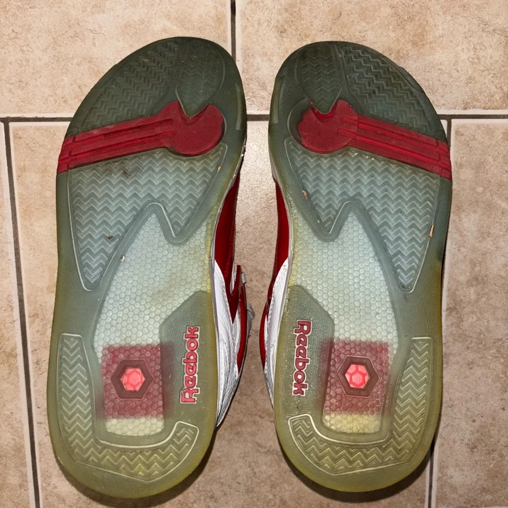 Reebok Pump Sneakers Red and White - Picture 7 of 9